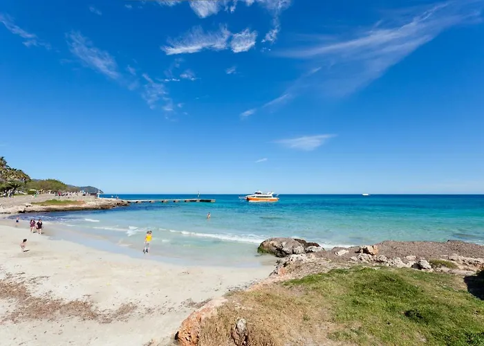 Daire Mafloras Luxury&beach *